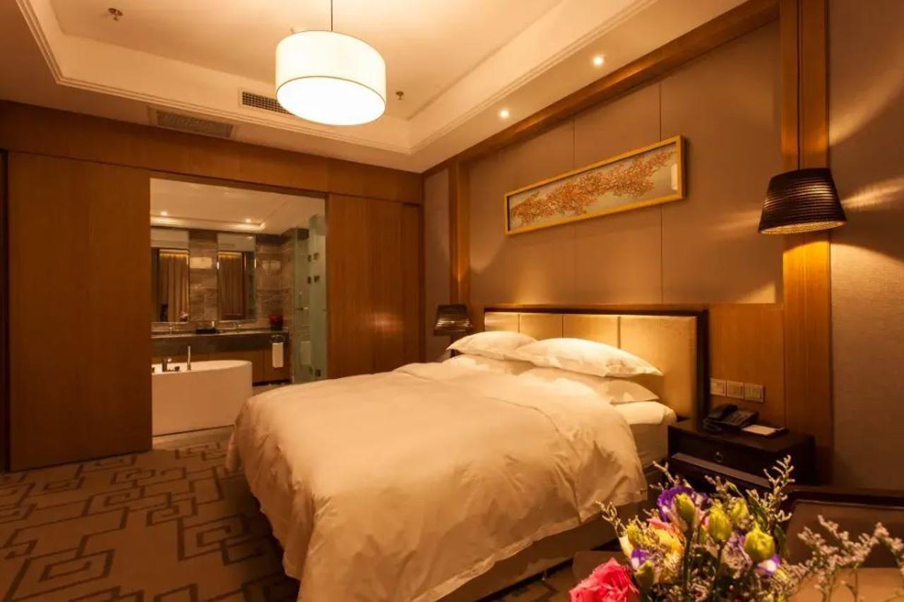 Weihai Guihe Siji Hotel Екстер'єр фото